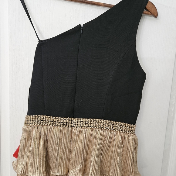 Mac Dugga Ieena Metallic One Shoulder Ruffle Tiered Gown Black Gold Sz 4 NWT - Picture 10 of 13